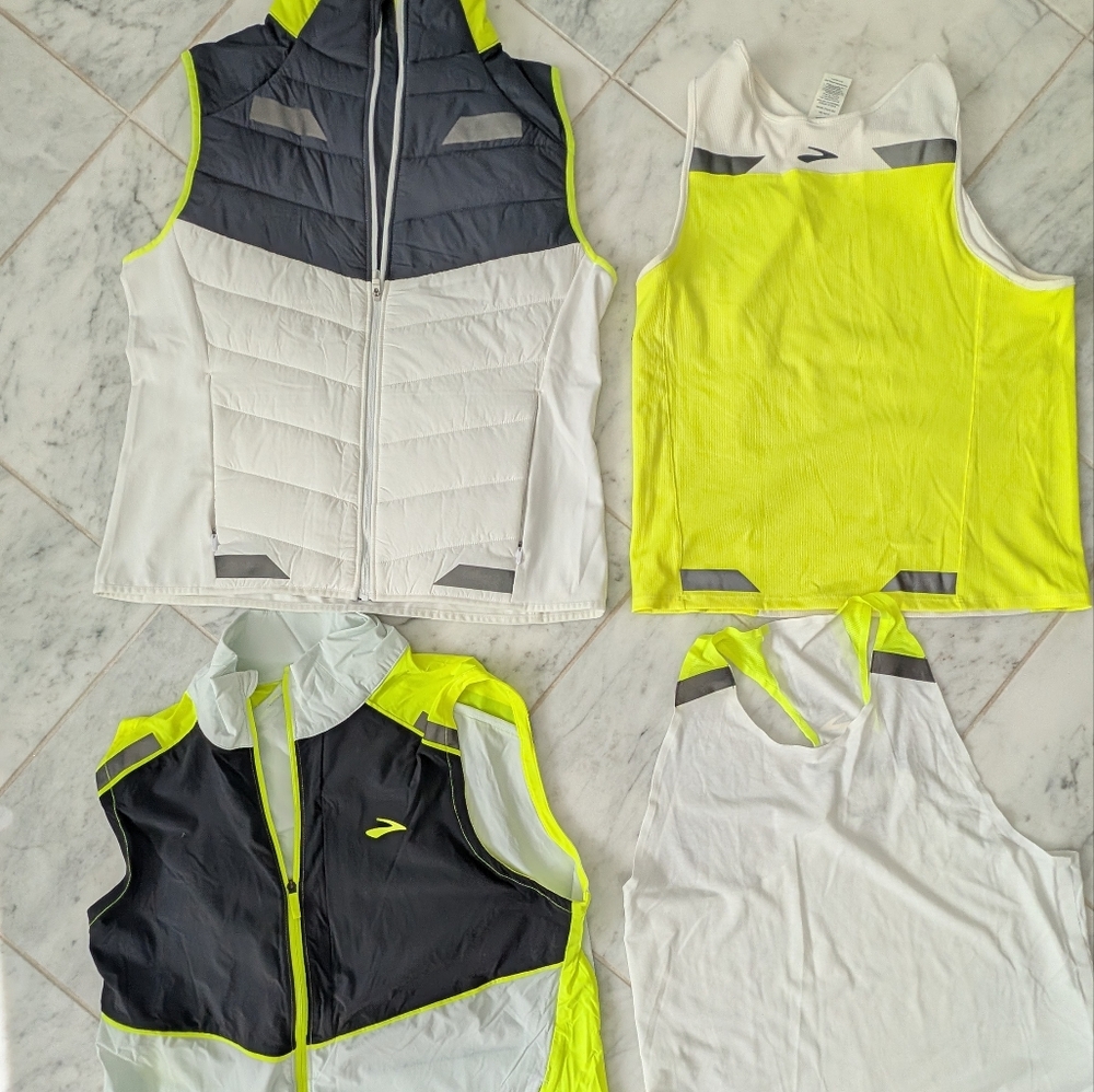 Brooks Women's Run Visible Athletic Tank Top - Picture 4 of 5